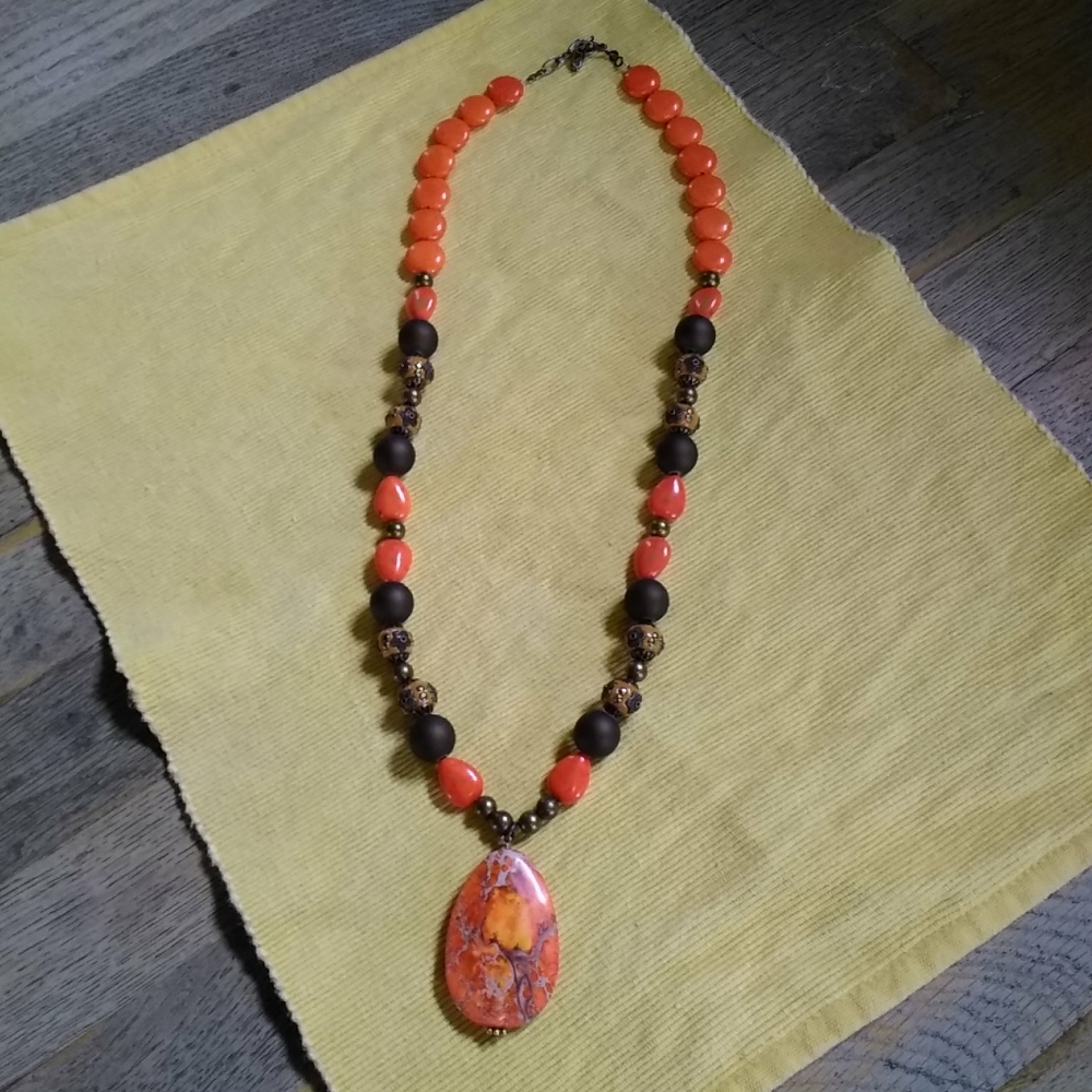 Bead necklace